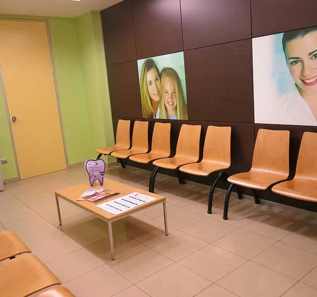 Dentist Vendrell sala de espera